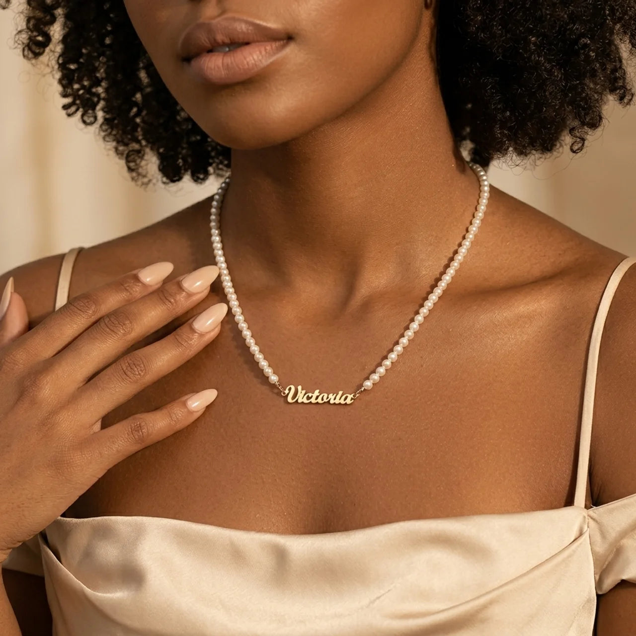 COLLIER PERLES 1 PRÉNOM