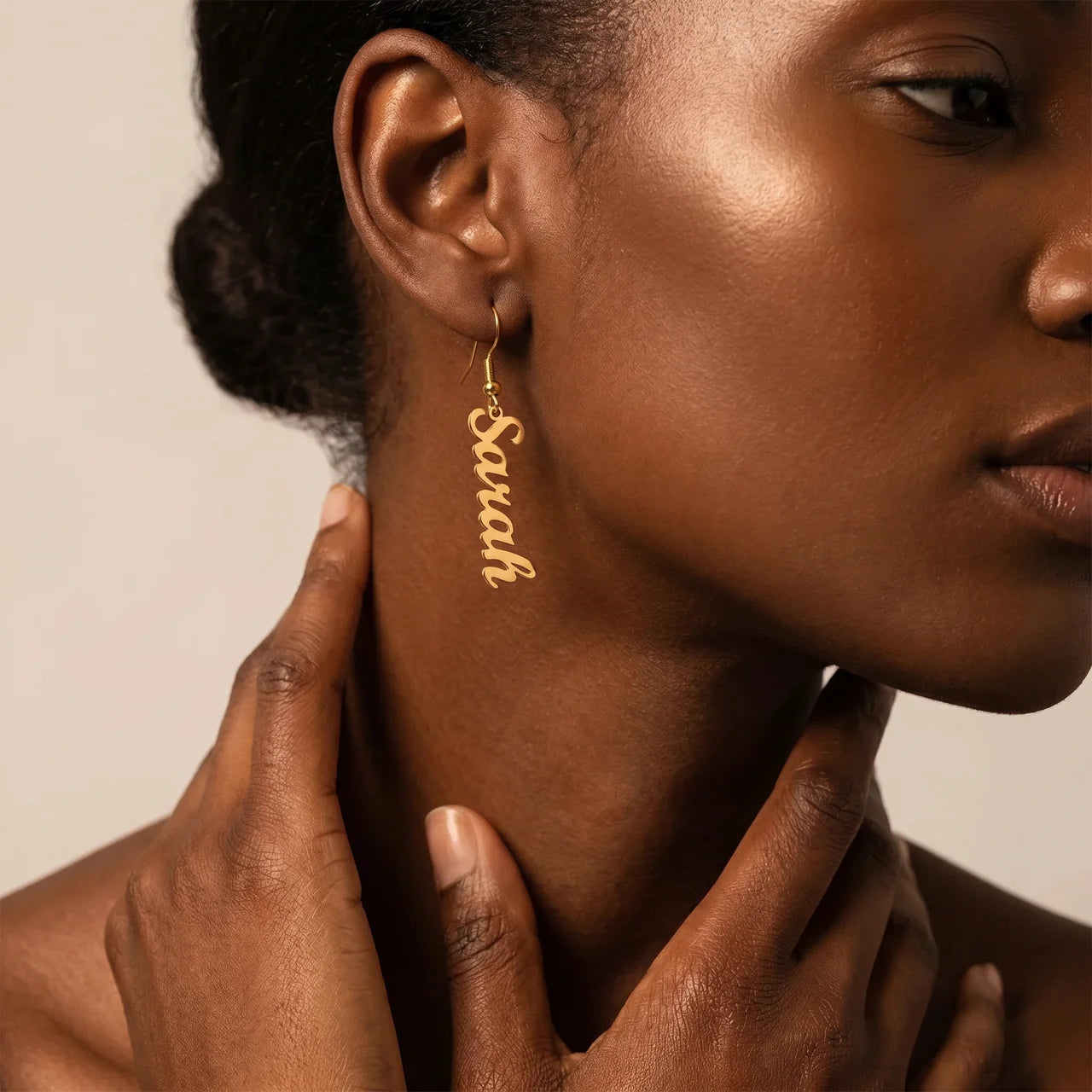 BOUCLES D'OREILLES PENDANTES JUSQU'À 2 PRÉNOMS